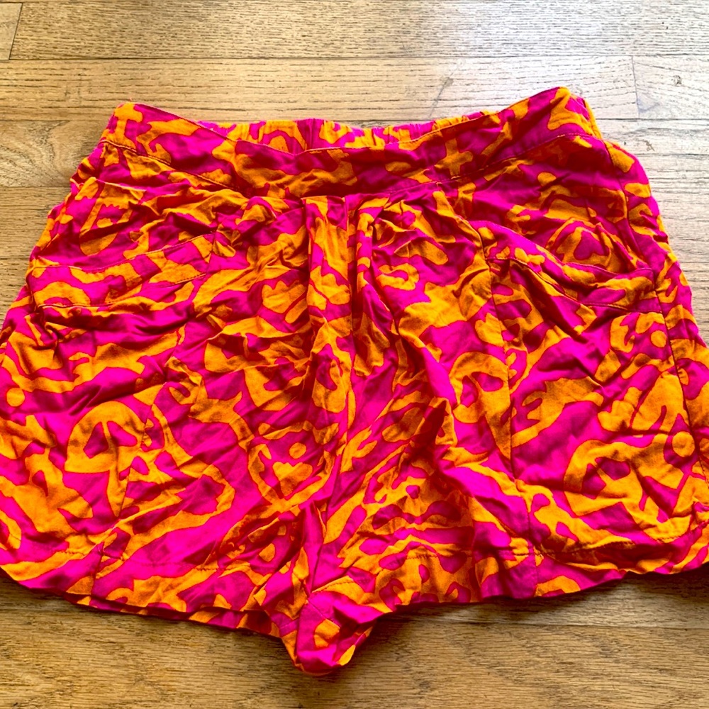 High-waisted Escapada Shorts